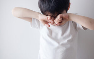 子どもの急な不機嫌や癇癪に対して、どう対応すればいい？？